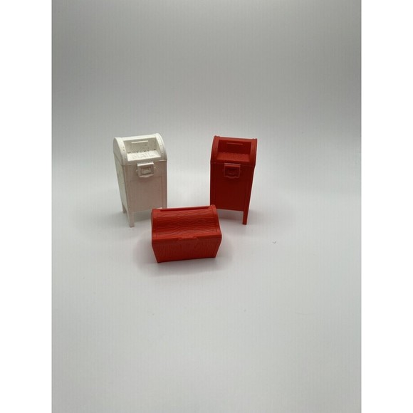 Assorted Plastic Candy Containers - Picture 1 of 3